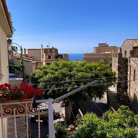 Casa Ferrara * Taormina